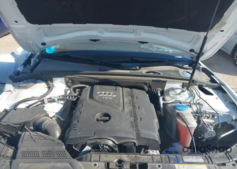 2015 Audi A5 2.0T Premium z USA, uszkodzony, nr VIN WAUMFAFH3FN010033